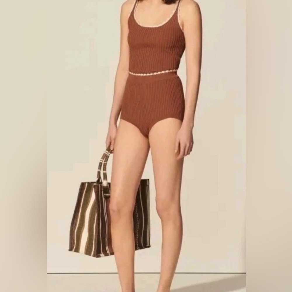 Sandro Paris Soa Rib Knitted Shorts in brown. Size 36. New with tags!